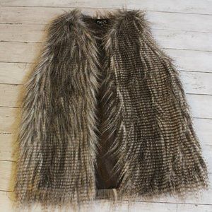 Rue 21 Women's Winter Faux Fur Vest Size M Brown